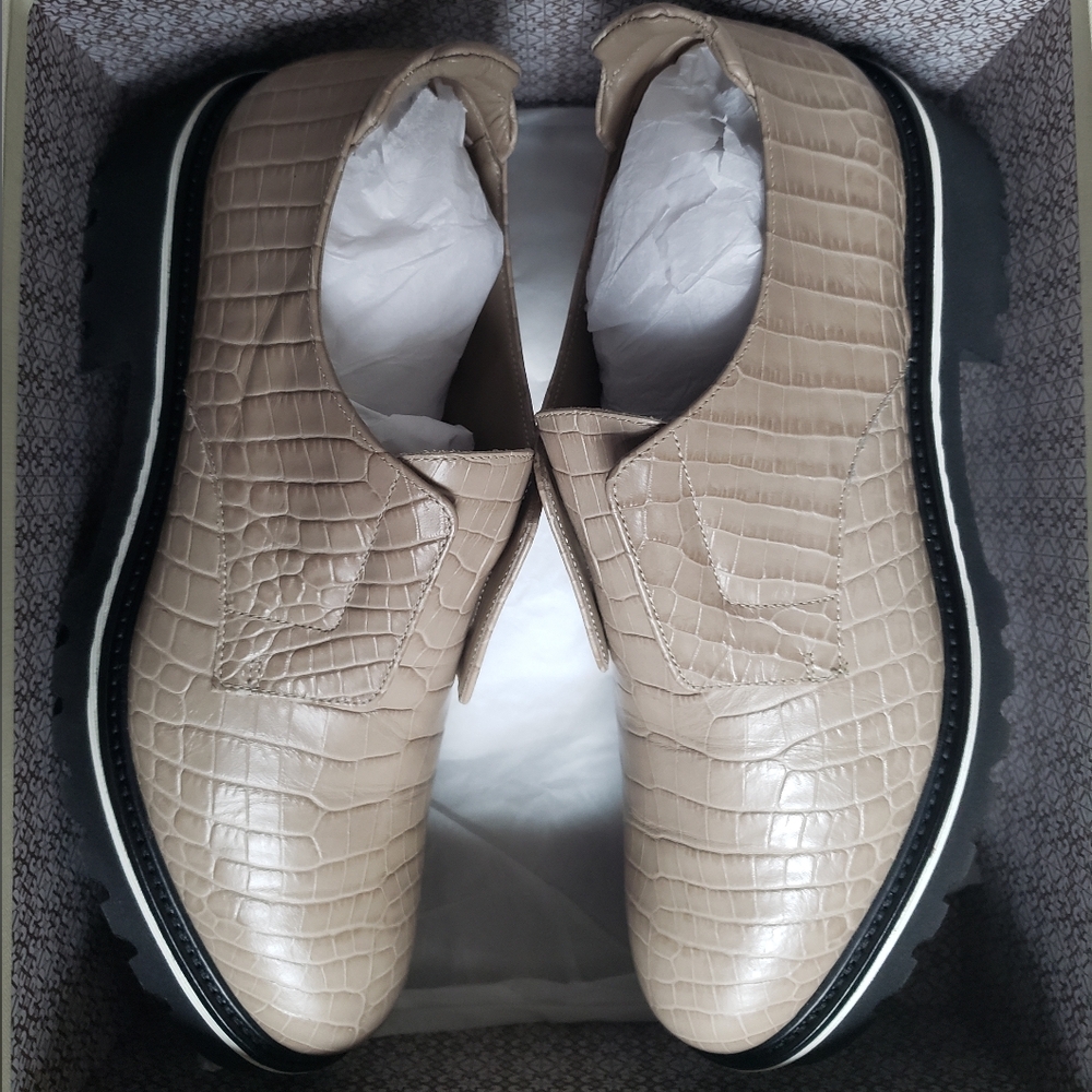 OMG, NEW (NIB) LOAFERS by M. Gemi; Neutral Croco🐊; 41/~10
